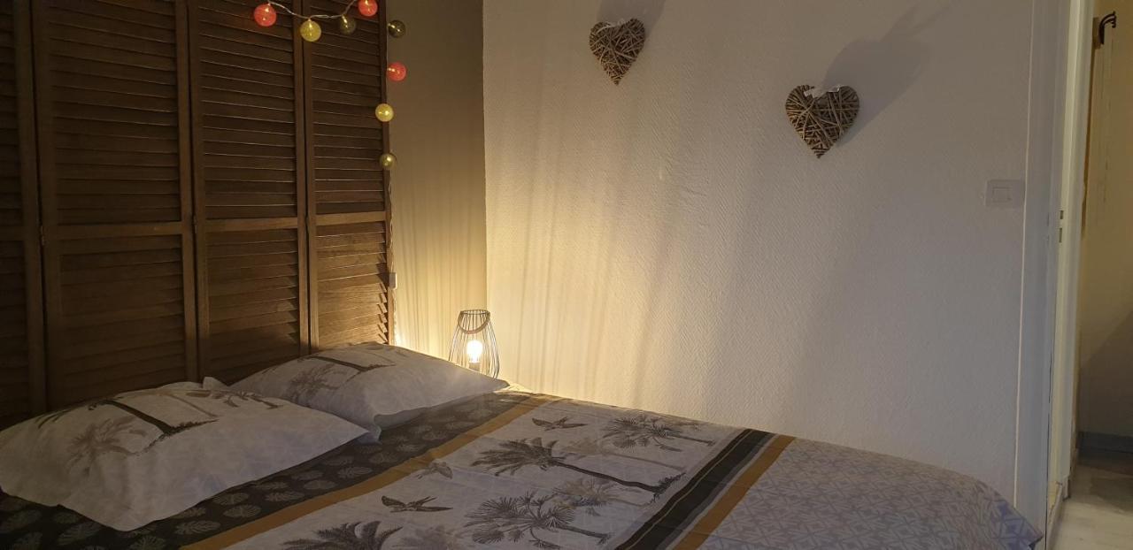 Petite Maison En Pierre Au Coeur Du Perigord Noir Proche De Sarlat Et Rocamadour Salignac Eyvigues ภายนอก รูปภาพ
